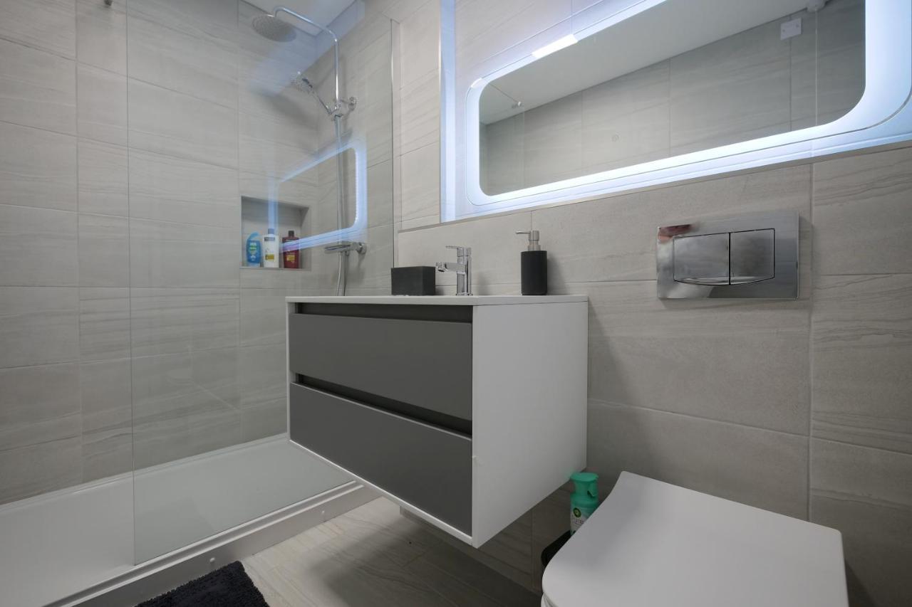 Crewe Short Lets 1 Victoria Court, Crewe公寓 外观 照片