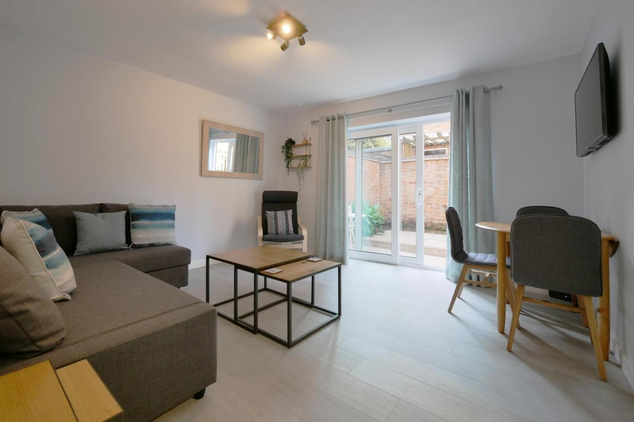 Crewe Short Lets 1 Victoria Court, Crewe公寓 外观 照片